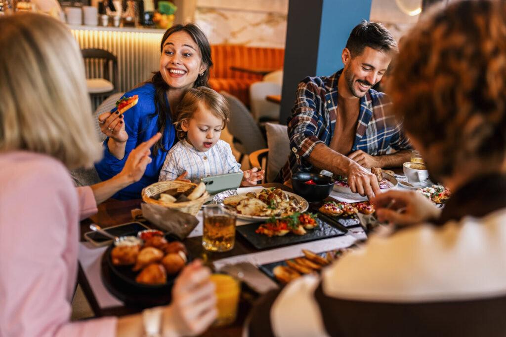A Foodie’s Guide to Dining Near Midland Country Club: Best Eats, Hidden Gems, and Local Flavors